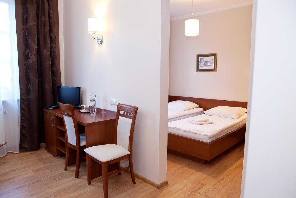 Hotel Srodmiejski Kielce Dış mekan fotoğraf