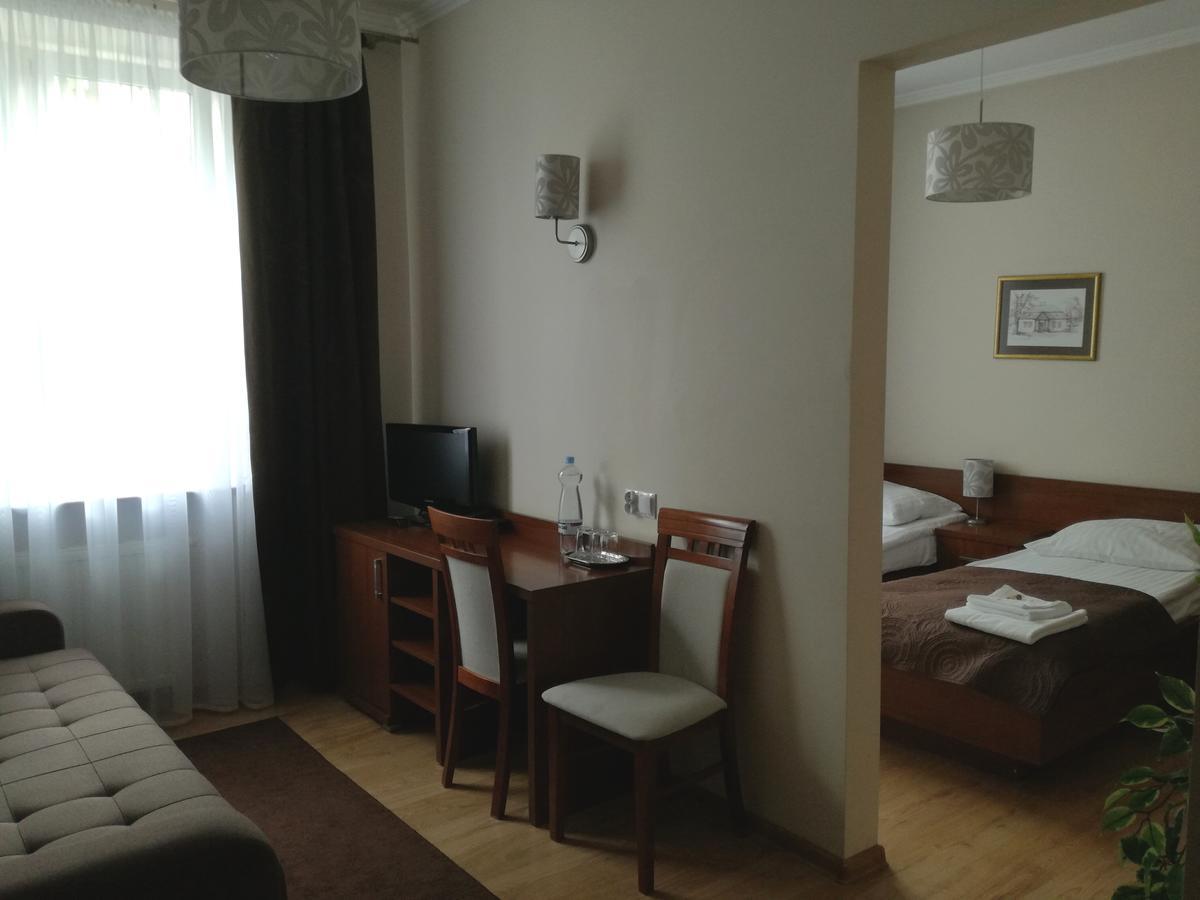 Hotel Srodmiejski Kielce Dış mekan fotoğraf