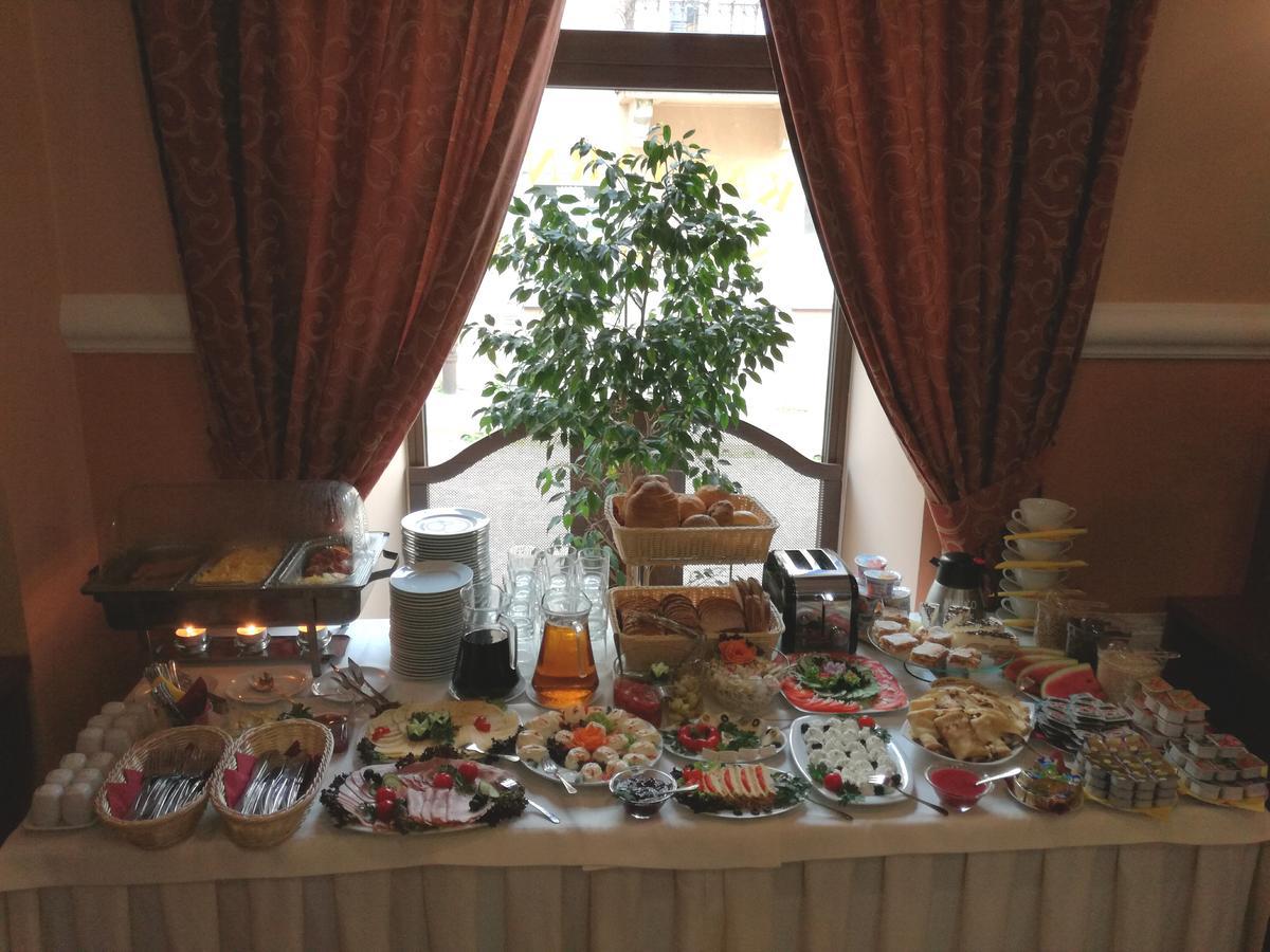 Hotel Srodmiejski Kielce Dış mekan fotoğraf