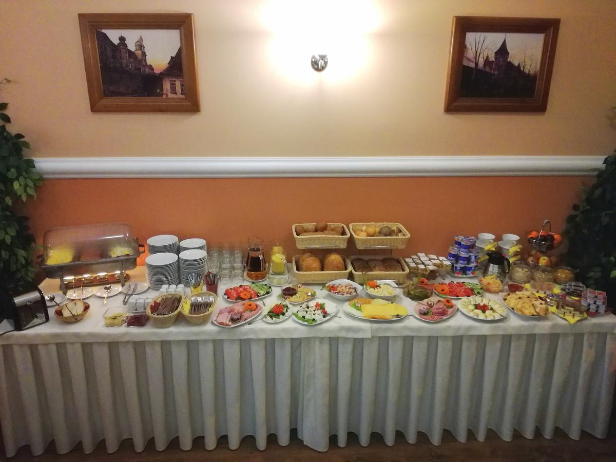 Hotel Srodmiejski Kielce Dış mekan fotoğraf